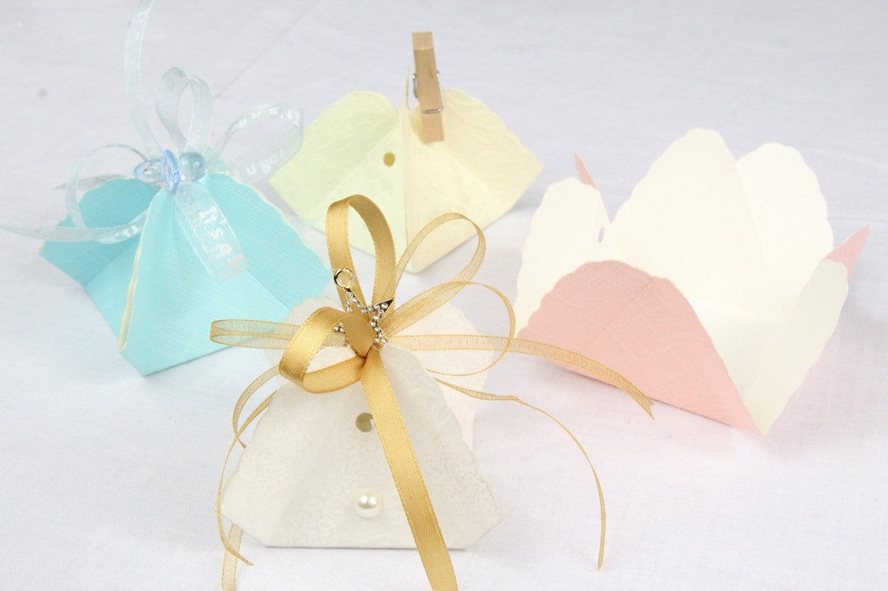12 pcs-Italian Wavy Pyramid Favor Box