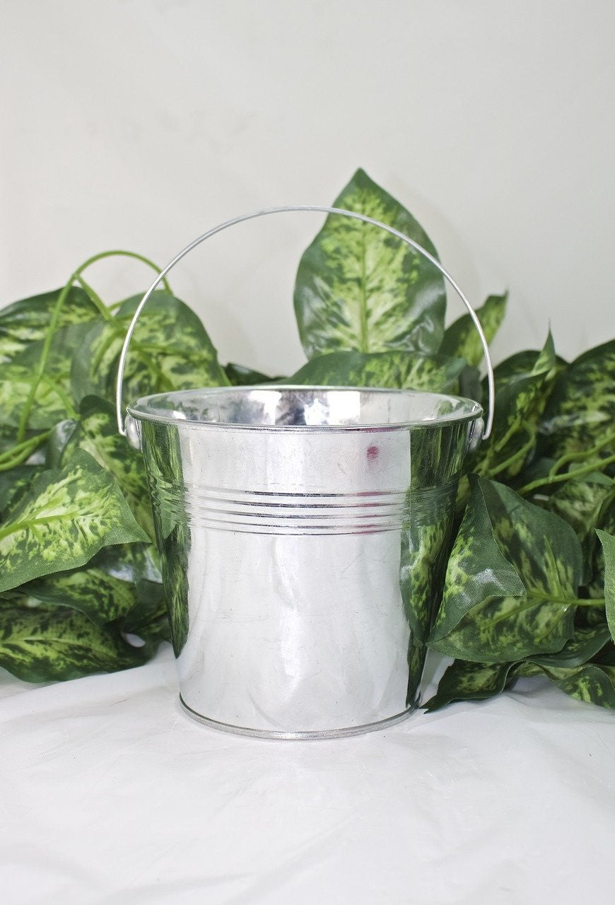 1 pc-Metal Bucket (Variety Color)