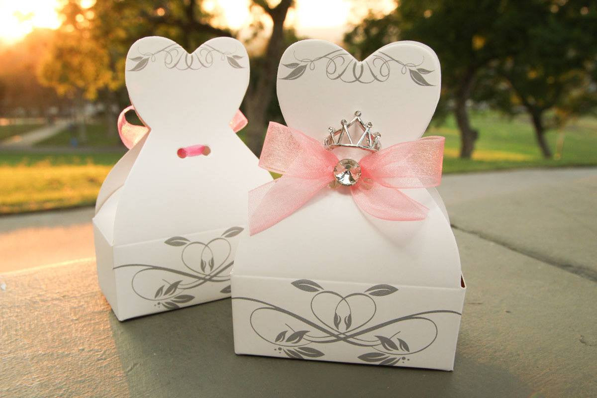 Dress Favor Boxes with Crown & Candies
