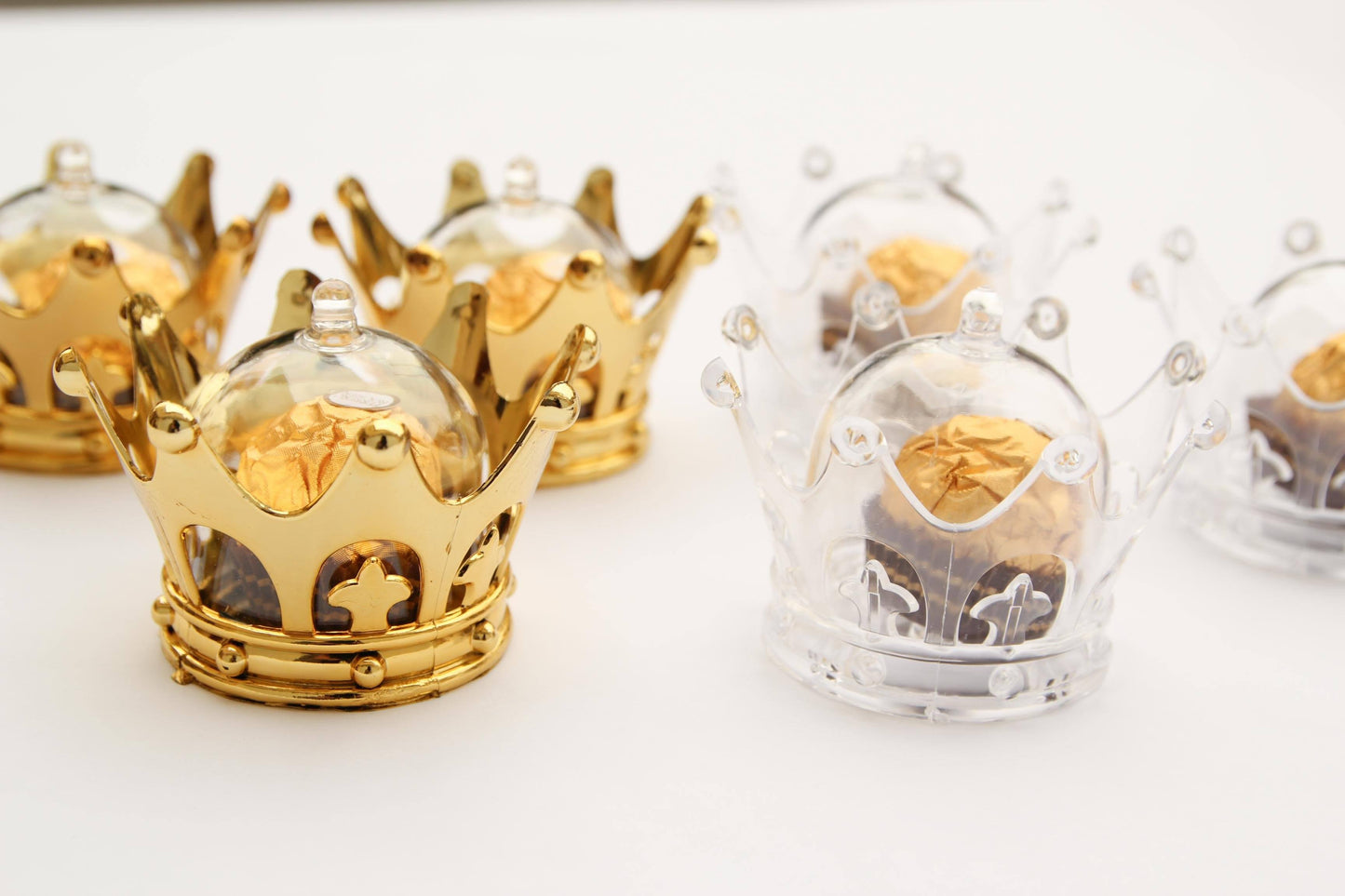 YASYU 12 PCS Gold Crown Candy Boxes with Dome, Crown Party Favor